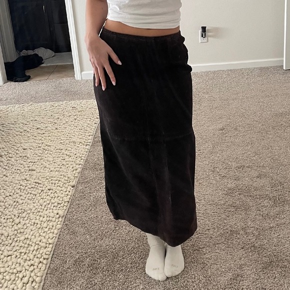 Vintage Saint John's Bay Suede Genuine‎ Leather Midi Skirt - Picture 1 of 12